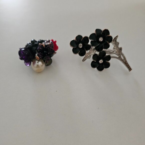 Two Flower Rings - Picture 1 of 3